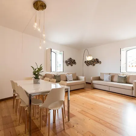 Alfama Modern Two Bedroom W River View And Parking By Lu Holidays Apartmán