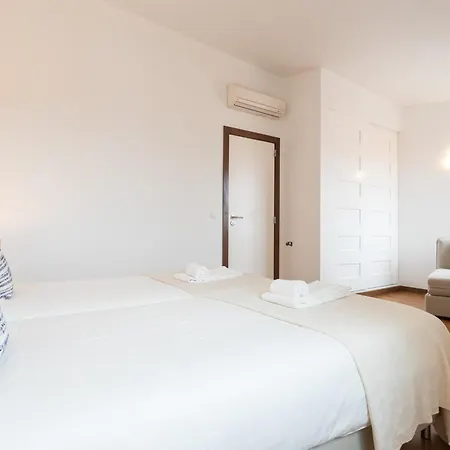 Apartament Alfama Modern Two Bedroom W River View And Parking By Lu Holidays Lizbona