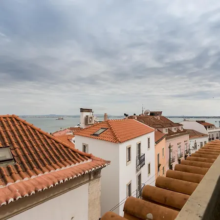Alfama Modern Two Bedroom W River View And Parking By Lu Holidays Apartament Lizbona