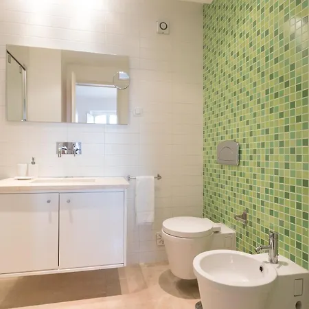 Alfama Modern Two Bedroom W River View And Parking By Lu Holidays *