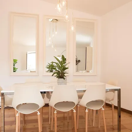 Alfama Modern Two Bedroom W River View And Parking By Lu Holidays * Lissabon