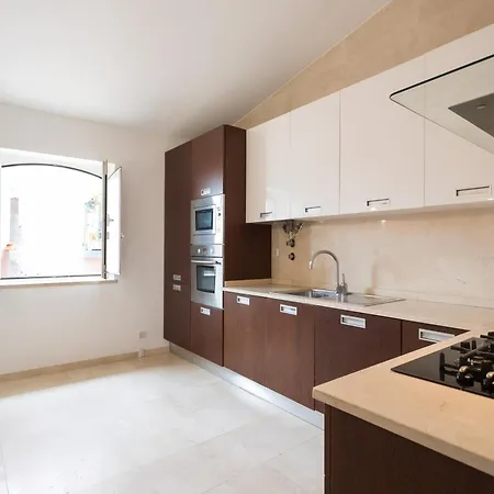 Alfama Modern Two Bedroom W River View And Parking By Lu Holidays Lissabon